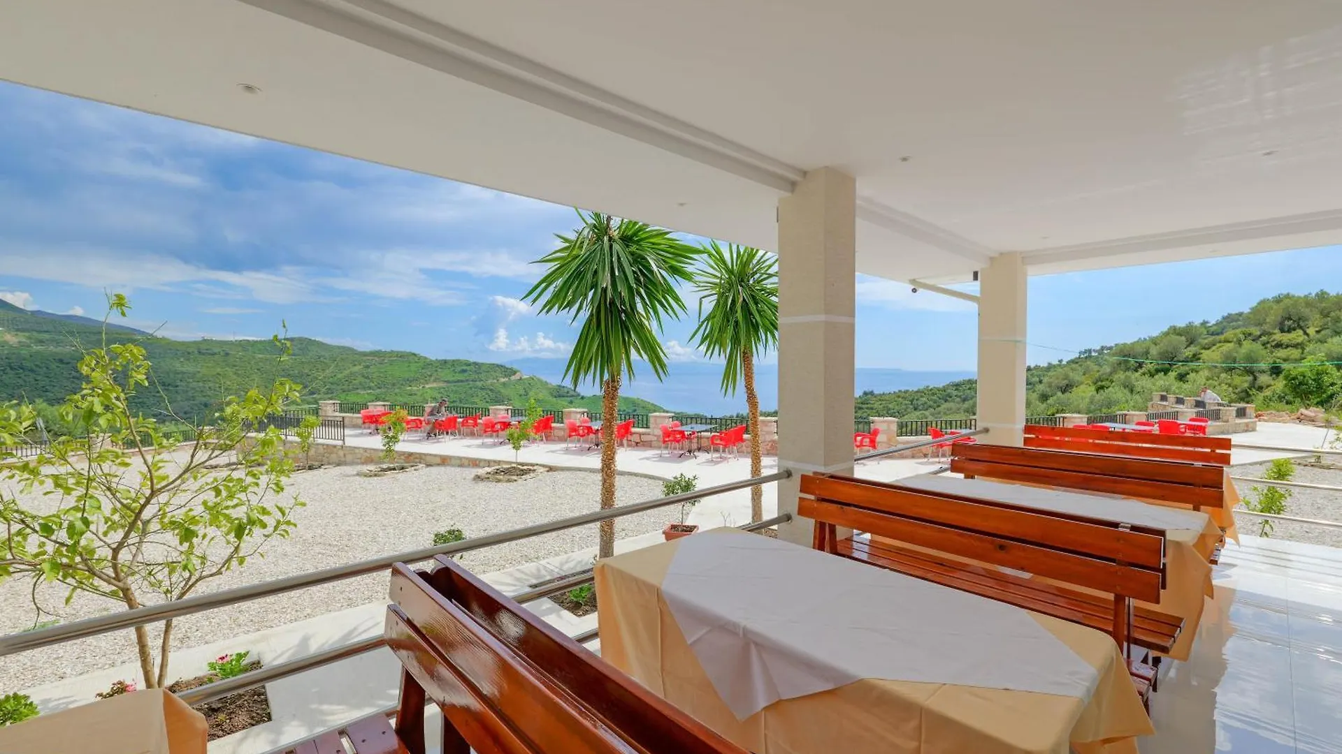 Seaview Bunec Piqeras 0*,  Albania